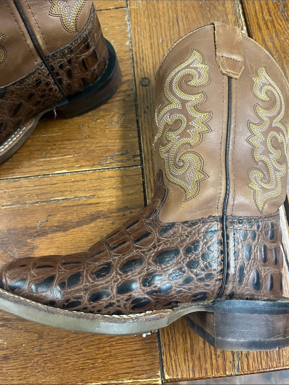 Old  West cowboy boots